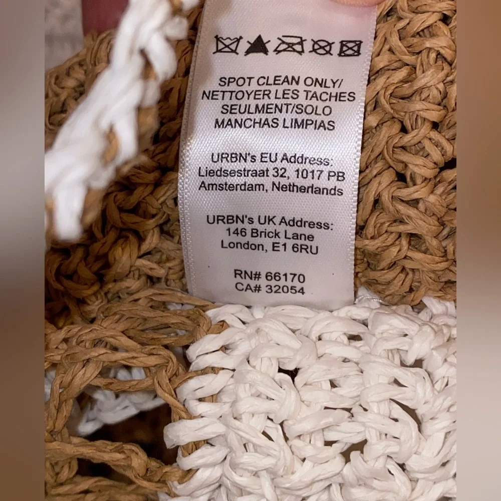 NWT Anthropologie Raffia Shell Summer Vacation Beach Icon Tote Bag and Bag Charm - Picture 10 of 15